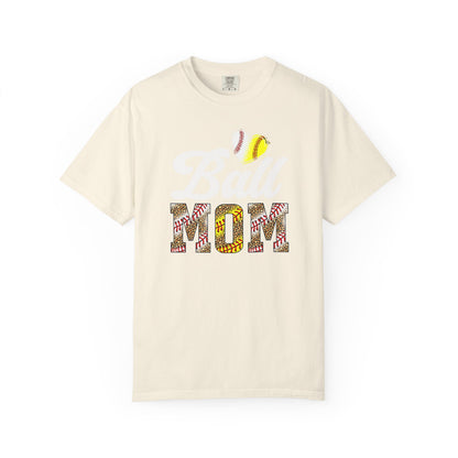 Mom Floral Pattern T-Shirt — Colorful Floral "MOM" Graphic Tee