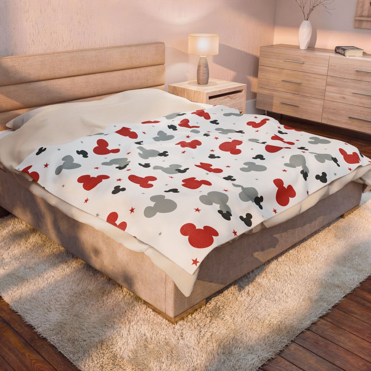 Mickey Pattern Velveteen Plush Blanket – Red & Gray Disney Mouse Silhouette Throw