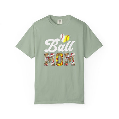 Mom Floral Pattern T-Shirt — Colorful Floral "MOM" Graphic Tee