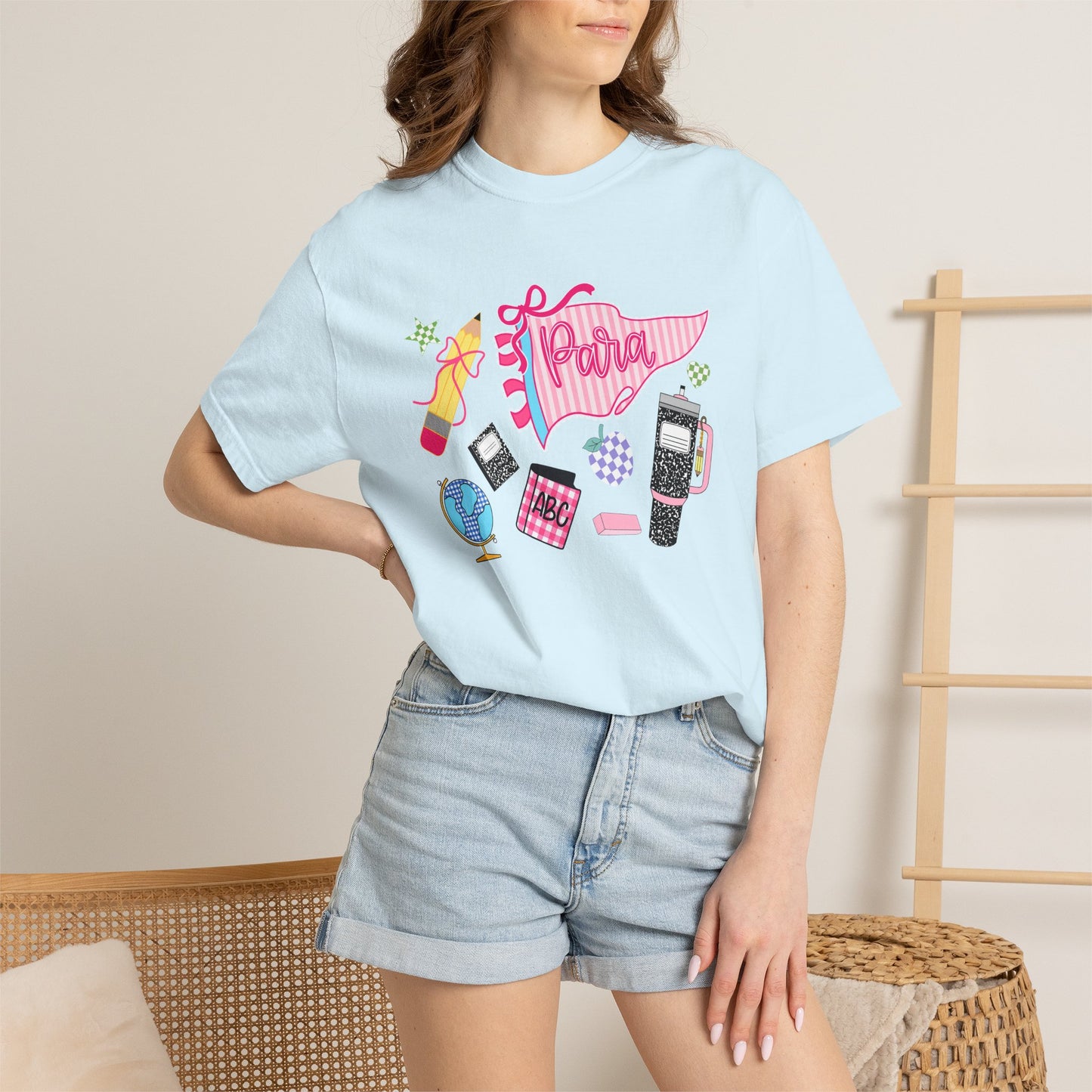 Retro 'Para' Collage T-Shirt — 90s Aesthetic Phone & Makeup Graphic Tee