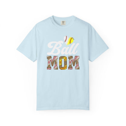 Mom Floral Pattern T-Shirt — Colorful Floral "MOM" Graphic Tee