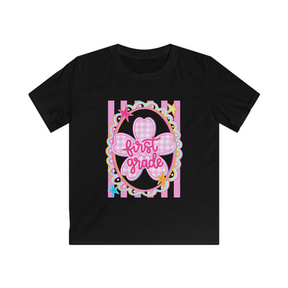 First Grade Kids T‑Shirt — Pink Bow Back-to-School Tee