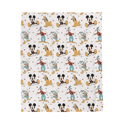 Plush Character Pattern Blanket — Cozy Velveteen Throw for Kids & Disney Fans