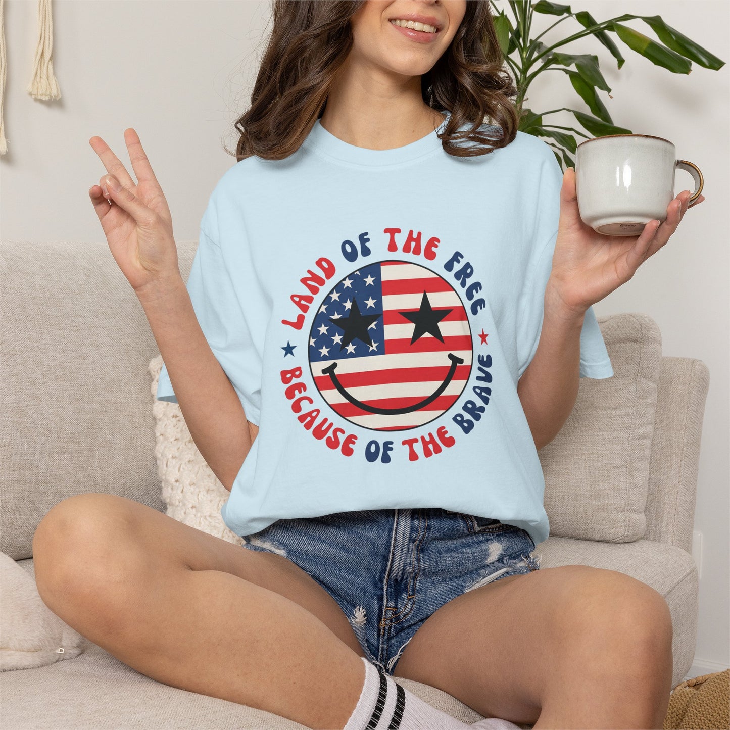 Patriotic 'Land of the Free Because of the Brave' T-Shirt
