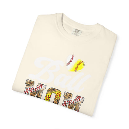 Mom Floral Pattern T-Shirt — Colorful Floral "MOM" Graphic Tee
