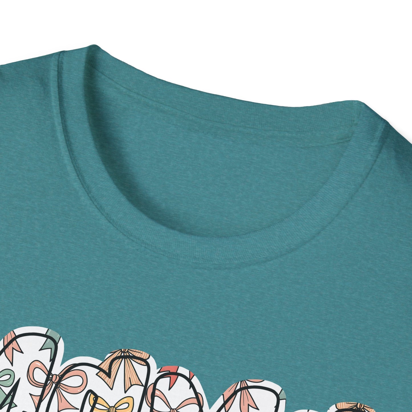 Mama Floral Typography T-Shirt — 'MAMA' Bow Graphic, Cute Mother's Day Gift